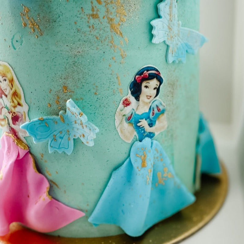 PRINCESS Dress Cupcakes / Magic Clip DOLLS Mini Cakes - Buttercream  Decorating Ideas | Princess cupcake dress, Disney princess cake, Princess  cupcakes