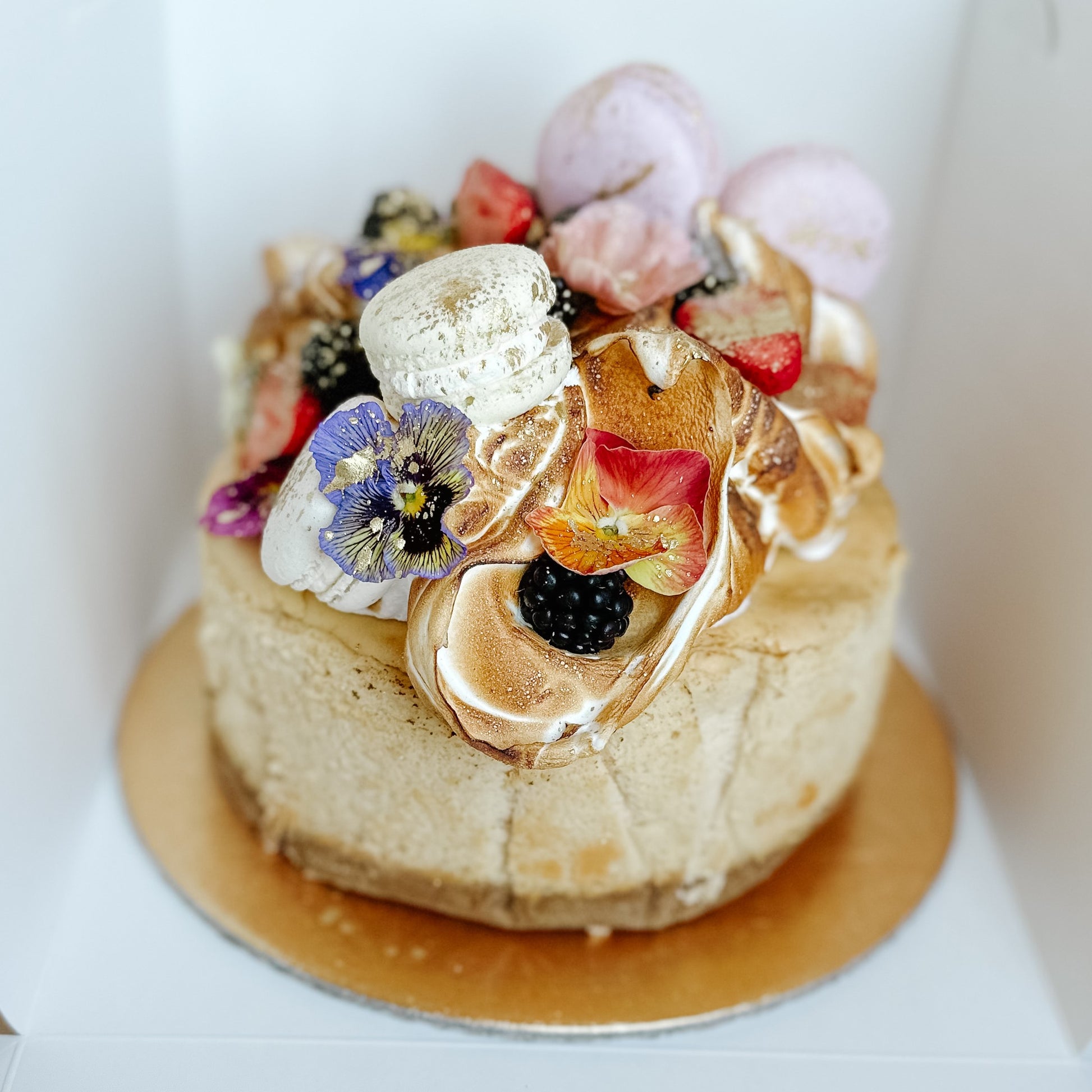Signature Cheesecake – White Rabbit Cakes