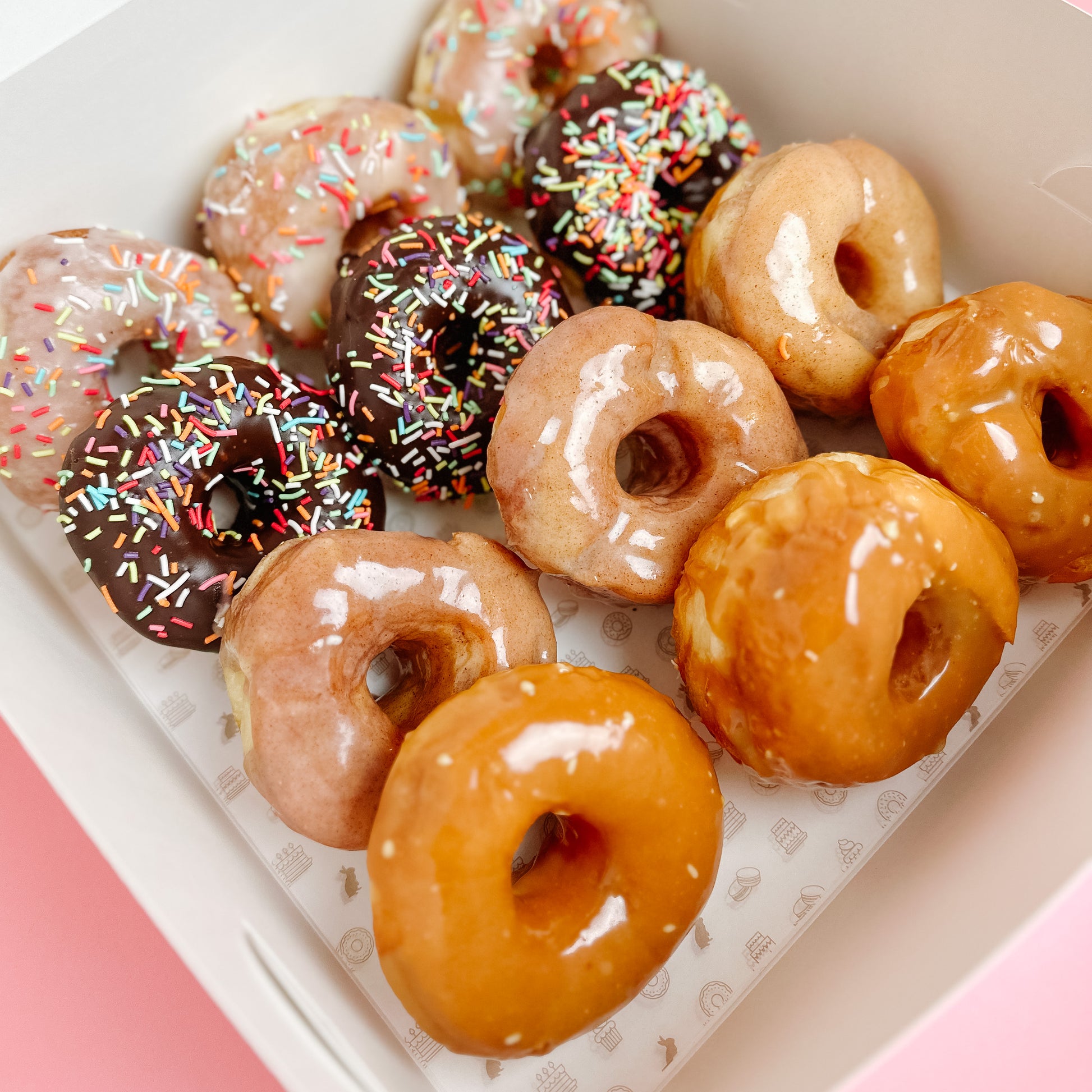Classics Donuts Box White Rabbit Cakes